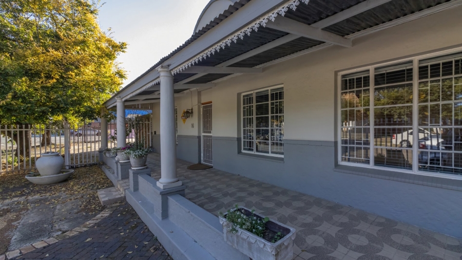3 Bedroom Property for Sale in Kroonstad Central Free State